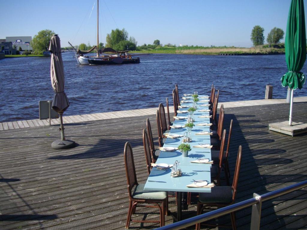 Hotel De Oude Schouw Jirnsum Exteriér fotografie